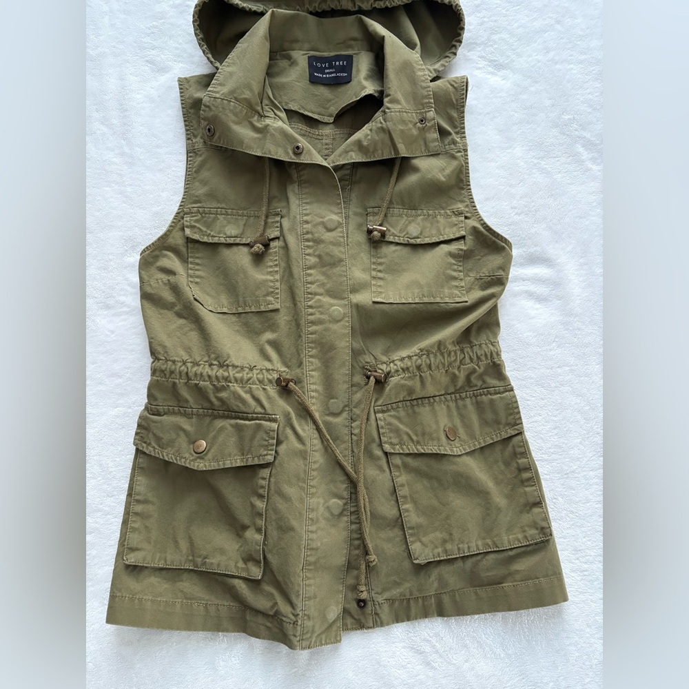 NWOT-Love Tree Cargo Vest - SIze Small. - Picture 4 of 9